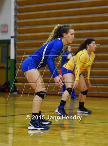 Thumbnail 1 in Flintridge Sacred Heart vs. Clovis (Durango Fall Classic) photogallery.