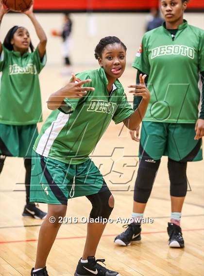 Thumbnail 1 in DeSoto @ Cedar Hill photogallery.