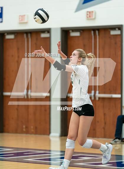 Thumbnail 2 in Fishers vs Zionsville (IHSAA 4A Sectional Semifinal) photogallery.