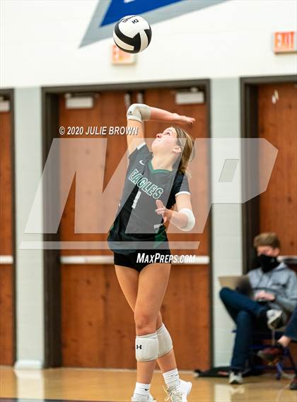Thumbnail 3 in Fishers vs Zionsville (IHSAA 4A Sectional Semifinal) photogallery.