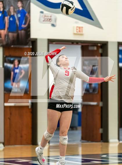 Thumbnail 1 in Fishers vs Zionsville (IHSAA 4A Sectional Semifinal) photogallery.