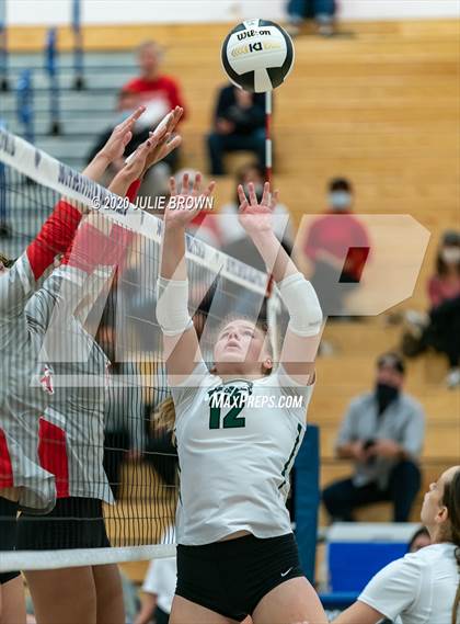 Thumbnail 3 in Fishers vs Zionsville (IHSAA 4A Sectional Semifinal) photogallery.