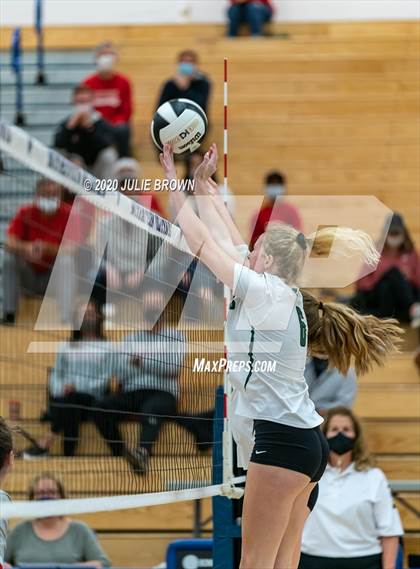 Thumbnail 1 in Fishers vs Zionsville (IHSAA 4A Sectional Semifinal) photogallery.