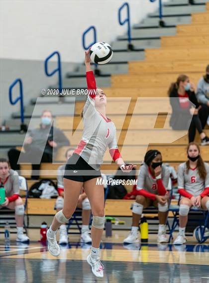 Thumbnail 3 in Fishers vs Zionsville (IHSAA 4A Sectional Semifinal) photogallery.