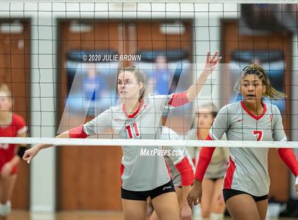 Thumbnail 3 in Fishers vs Zionsville (IHSAA 4A Sectional Semifinal) photogallery.