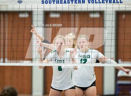 Thumbnail 3 in Fishers vs Zionsville (IHSAA 4A Sectional Semifinal) photogallery.