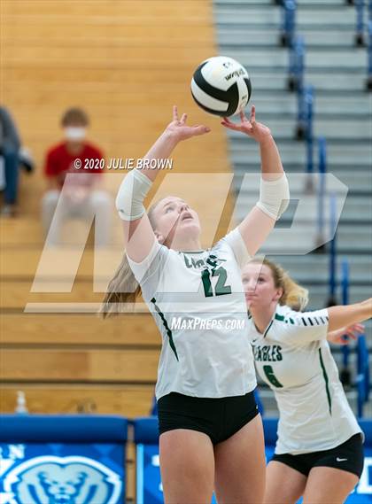 Thumbnail 2 in Fishers vs Zionsville (IHSAA 4A Sectional Semifinal) photogallery.