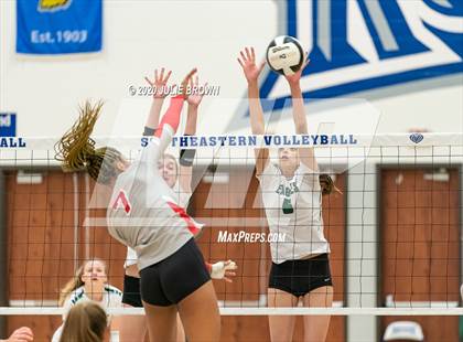 Thumbnail 3 in Fishers vs Zionsville (IHSAA 4A Sectional Semifinal) photogallery.