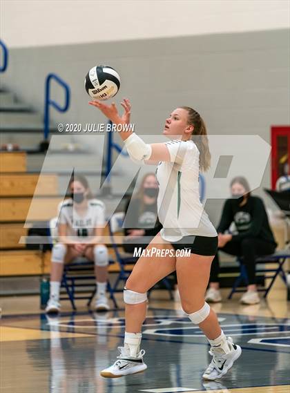 Thumbnail 3 in Fishers vs Zionsville (IHSAA 4A Sectional Semifinal) photogallery.