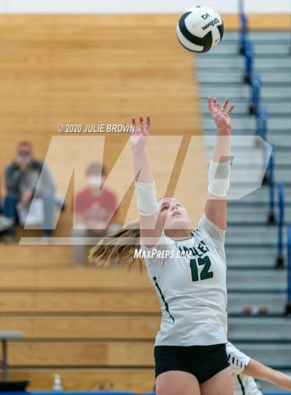 Thumbnail 1 in Fishers vs Zionsville (IHSAA 4A Sectional Semifinal) photogallery.