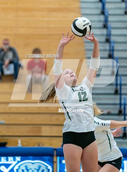 Thumbnail 3 in Fishers vs Zionsville (IHSAA 4A Sectional Semifinal) photogallery.