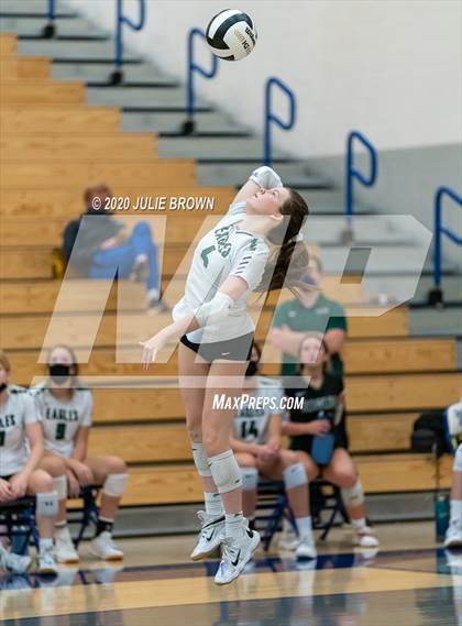 Thumbnail 3 in Fishers vs Zionsville (IHSAA 4A Sectional Semifinal) photogallery.