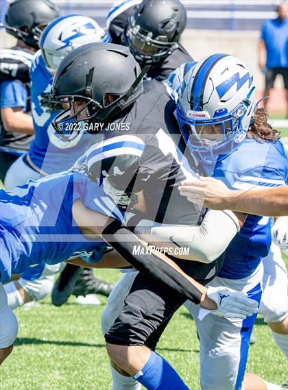 Thumbnail 1 in JV: Capital Christian @ Rocklin photogallery.