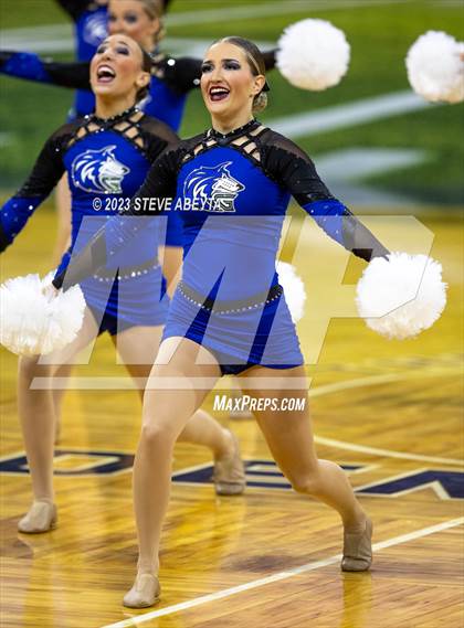 Thumbnail 2 in Grandview CHSAA Spirit Poms photogallery.