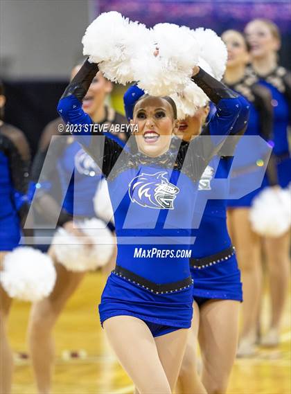 Thumbnail 2 in Grandview CHSAA Spirit Poms photogallery.
