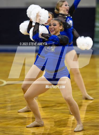 Thumbnail 2 in Grandview CHSAA Spirit Poms photogallery.