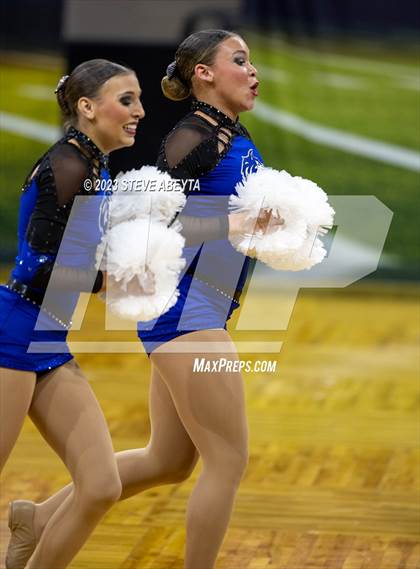 Thumbnail 2 in Grandview CHSAA Spirit Poms photogallery.
