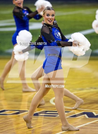 Thumbnail 3 in Grandview CHSAA Spirit Poms photogallery.