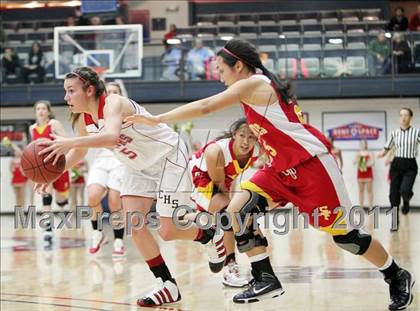 Thumbnail 3 in Carondelet vs. St. Francis (CIF State D1 NorCal Playoffs) photogallery.