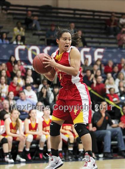Thumbnail 2 in Carondelet vs. St. Francis (CIF State D1 NorCal Playoffs) photogallery.