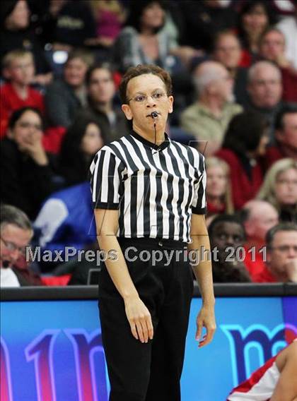 Thumbnail 3 in Carondelet vs. St. Francis (CIF State D1 NorCal Playoffs) photogallery.