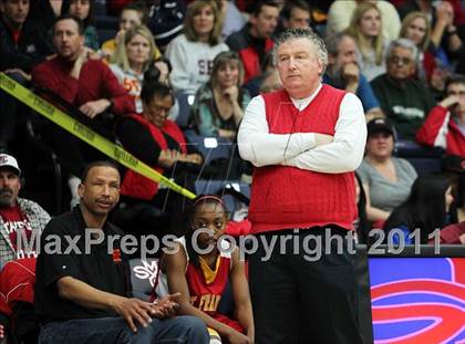 Thumbnail 1 in Carondelet vs. St. Francis (CIF State D1 NorCal Playoffs) photogallery.