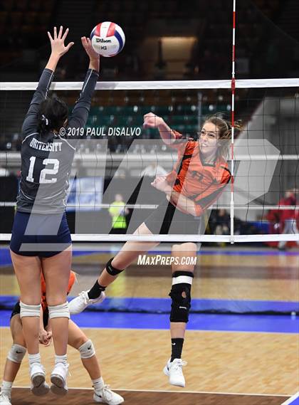 Thumbnail 3 in Lamar vs University (CHSAA 3A 3rd Round) photogallery.