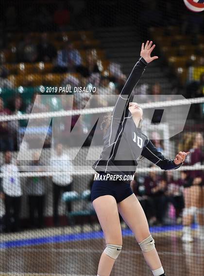 Thumbnail 1 in Lamar vs University (CHSAA 3A 3rd Round) photogallery.
