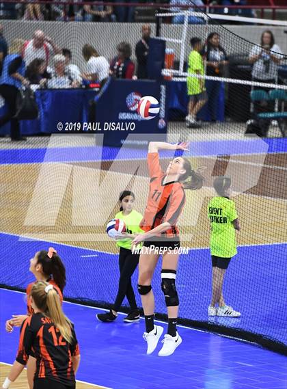 Thumbnail 3 in Lamar vs University (CHSAA 3A 3rd Round) photogallery.