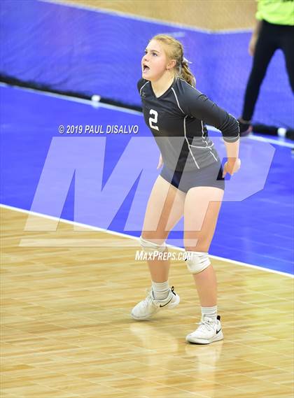 Thumbnail 3 in Lamar vs University (CHSAA 3A 3rd Round) photogallery.