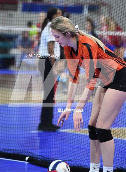 Thumbnail 2 in Lamar vs University (CHSAA 3A 3rd Round) photogallery.