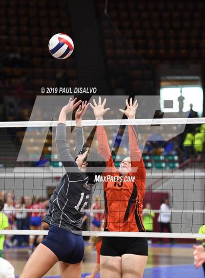 Thumbnail 3 in Lamar vs University (CHSAA 3A 3rd Round) photogallery.