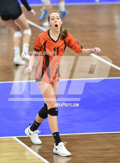 Thumbnail 3 in Lamar vs University (CHSAA 3A 3rd Round) photogallery.