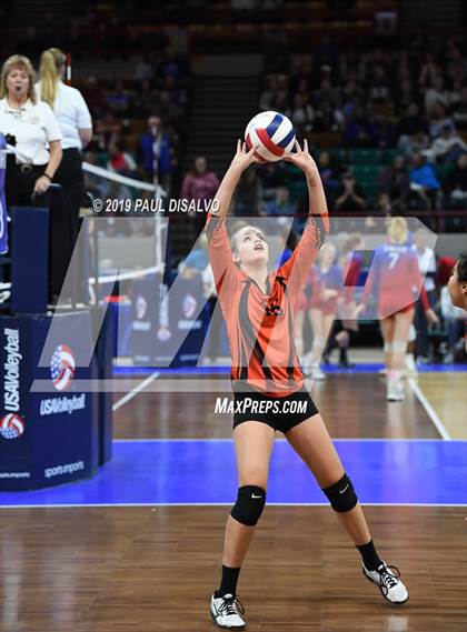 Thumbnail 3 in Lamar vs University (CHSAA 3A 3rd Round) photogallery.