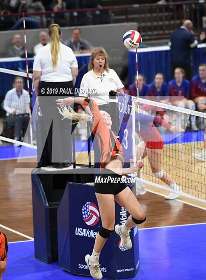 Thumbnail 2 in Lamar vs University (CHSAA 3A 3rd Round) photogallery.
