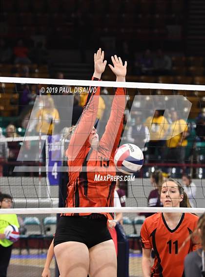 Thumbnail 3 in Lamar vs University (CHSAA 3A 3rd Round) photogallery.