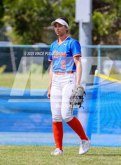 Thumbnail 1 in Hermiston @ Auburn Mountainview (WIAA 3A Opening Round) photogallery.