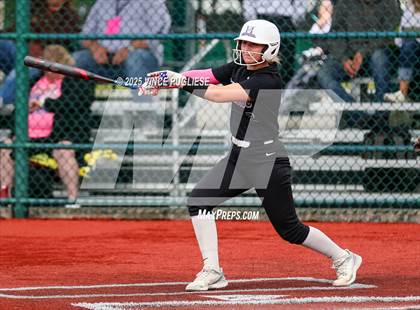 Thumbnail 1 in Hermiston @ Auburn Mountainview (WIAA 3A Opening Round) photogallery.