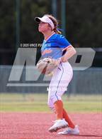 Photo from the gallery "Hermiston @ Auburn Mountainview (WIAA 3A Opening Round)"