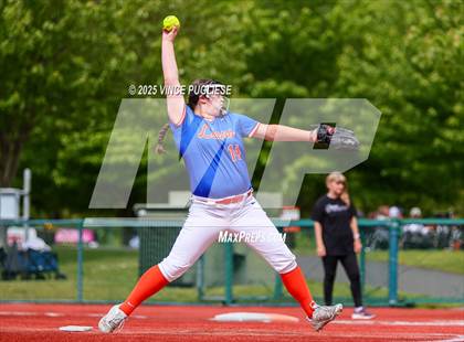 Thumbnail 3 in Hermiston @ Auburn Mountainview (WIAA 3A Opening Round) photogallery.