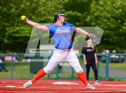 Thumbnail 1 in Hermiston @ Auburn Mountainview (WIAA 3A Opening Round) photogallery.