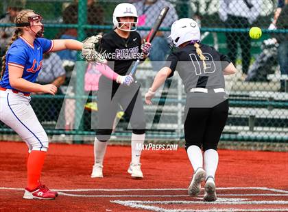 Thumbnail 2 in Hermiston @ Auburn Mountainview (WIAA 3A Opening Round) photogallery.