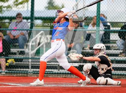 Thumbnail 1 in Hermiston @ Auburn Mountainview (WIAA 3A Opening Round) photogallery.