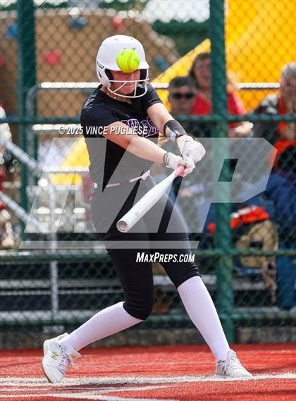 Thumbnail 2 in Hermiston @ Auburn Mountainview (WIAA 3A Opening Round) photogallery.