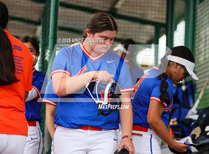 Thumbnail 2 in Hermiston @ Auburn Mountainview (WIAA 3A Opening Round) photogallery.