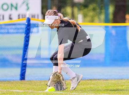 Thumbnail 1 in Hermiston @ Auburn Mountainview (WIAA 3A Opening Round) photogallery.
