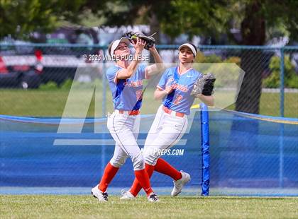 Thumbnail 1 in Hermiston @ Auburn Mountainview (WIAA 3A Opening Round) photogallery.