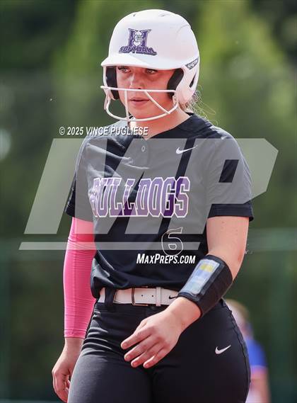 Thumbnail 2 in Hermiston @ Auburn Mountainview (WIAA 3A Opening Round) photogallery.
