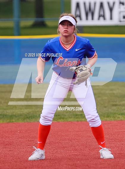 Thumbnail 3 in Hermiston @ Auburn Mountainview (WIAA 3A Opening Round) photogallery.