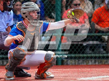 Thumbnail 2 in Hermiston @ Auburn Mountainview (WIAA 3A Opening Round) photogallery.